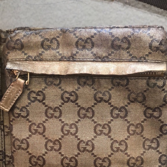 GUCCI BUM BAG - Picture 11 of 16